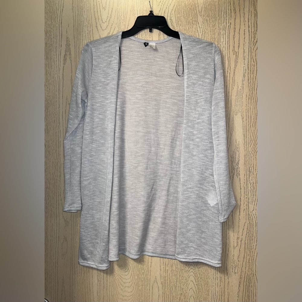H&M DIVIDED Light Gray Cardigan Size Small Excellent Used Condition